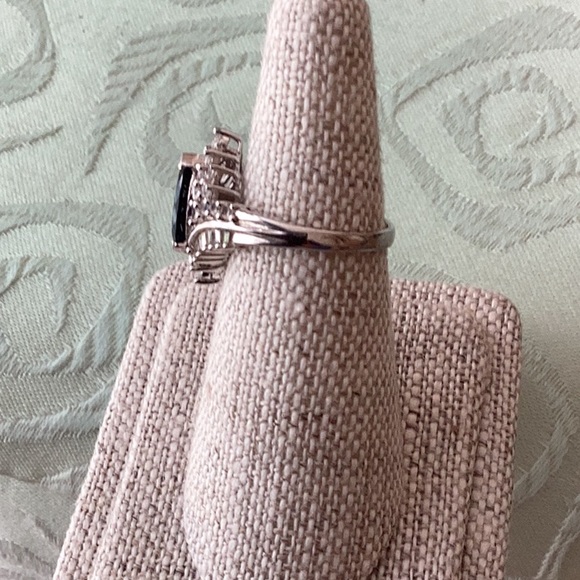 925 sterling silver swirl band with faceted marquis blue sapphire center - Picture 2 of 6